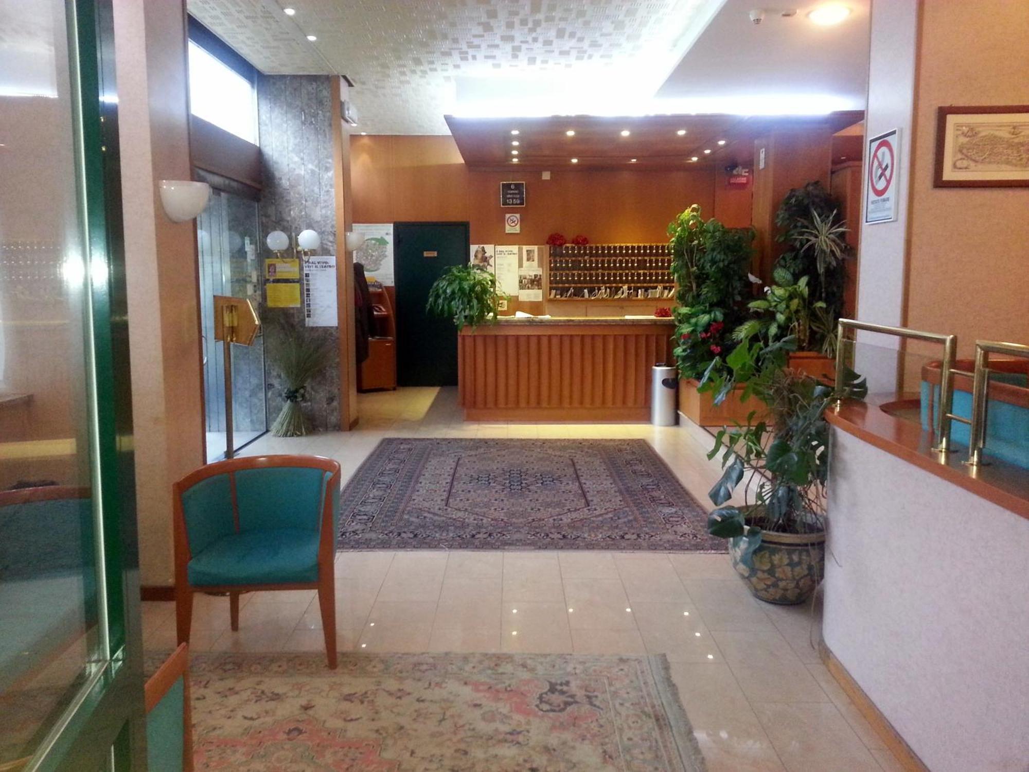 Hotel Cristallo أوديني المظهر الخارجي الصورة
