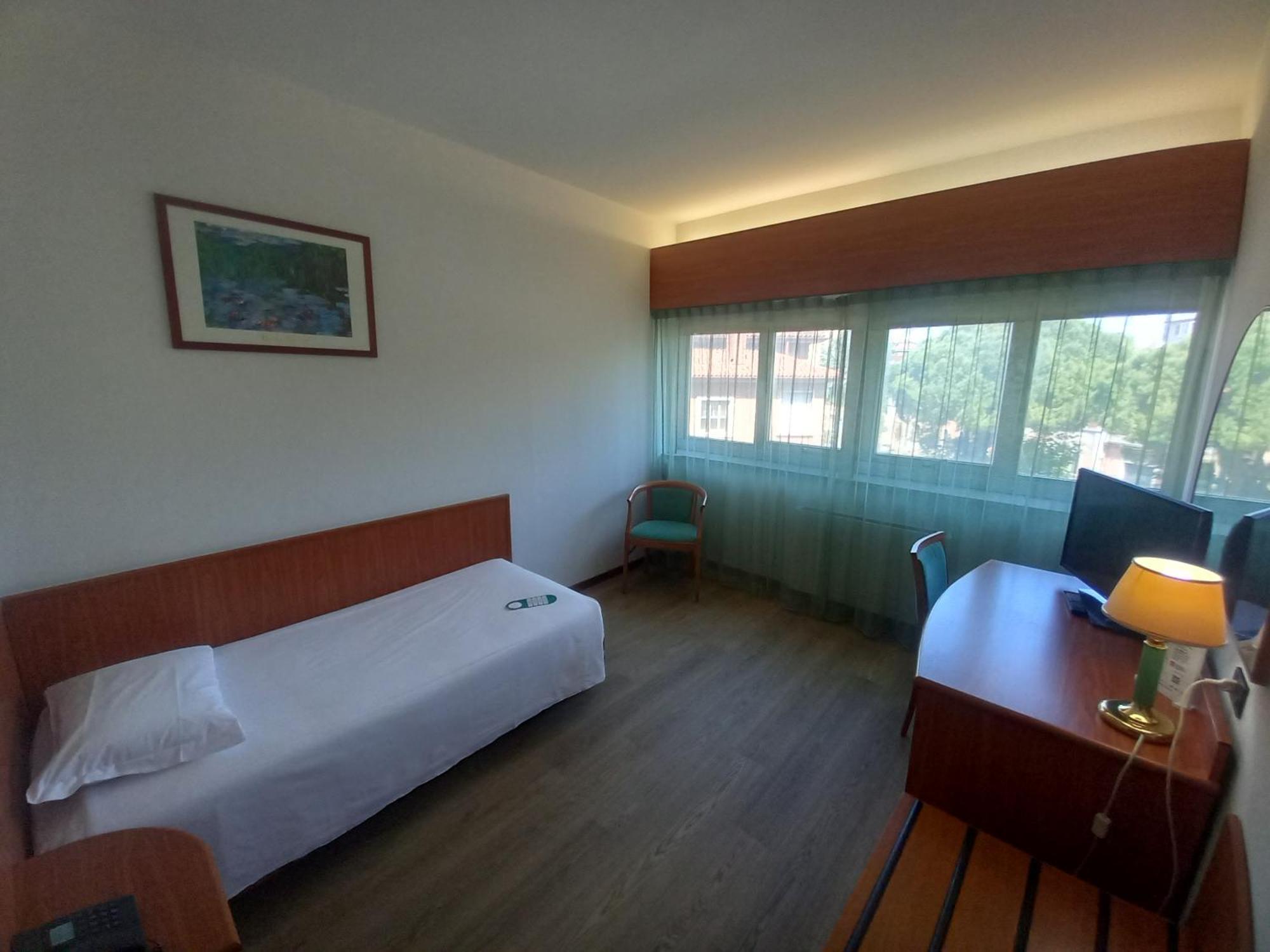 Hotel Cristallo أوديني المظهر الخارجي الصورة