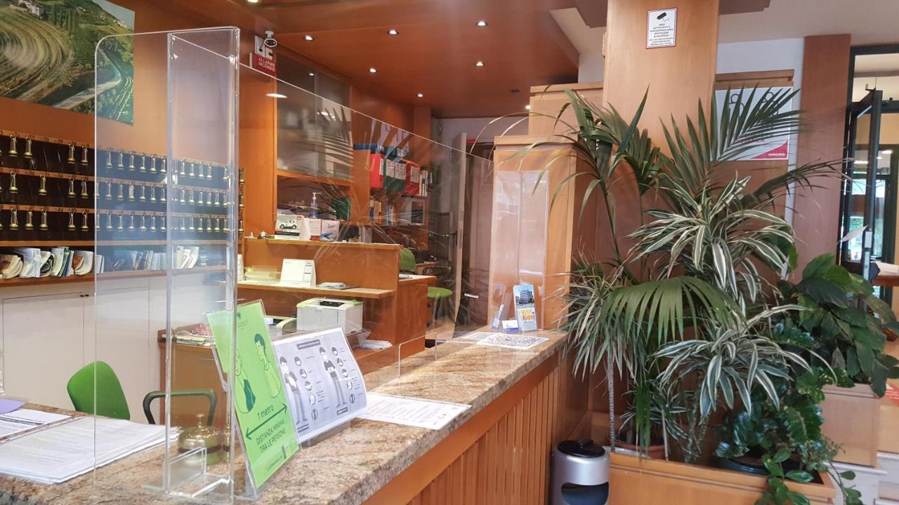 Hotel Cristallo أوديني المظهر الخارجي الصورة